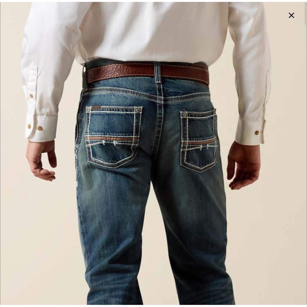 Ariat M4 Coltrane Low Rise Boot Cut Jean Slim
size 33/30